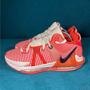 Size 9.5 - Men’s Nike LeBron Witness 7 Bright Crimson shoes